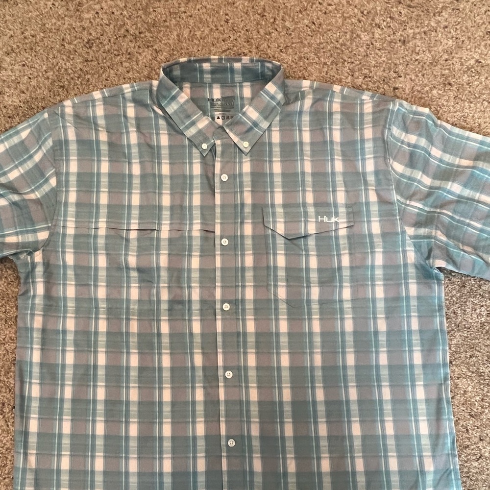 HUK mens XXL button down.  Worn once